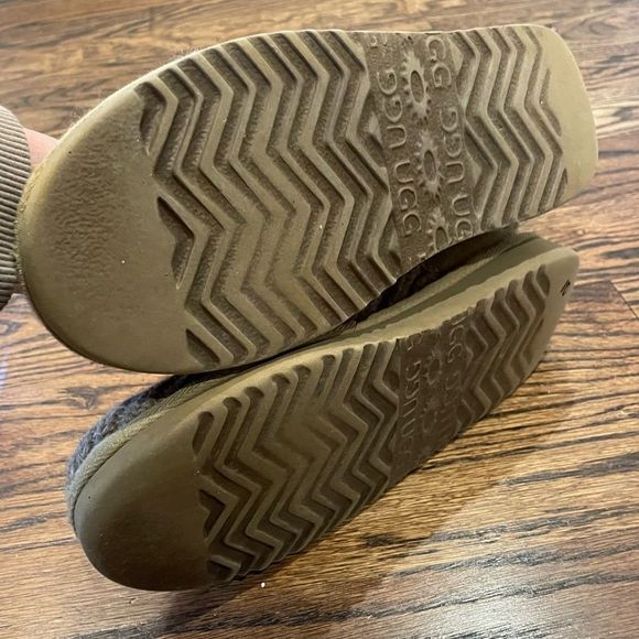 EUC UGG Cardy Sweater Sock Boots Sz. 7 Tan - Picture 6 of 9